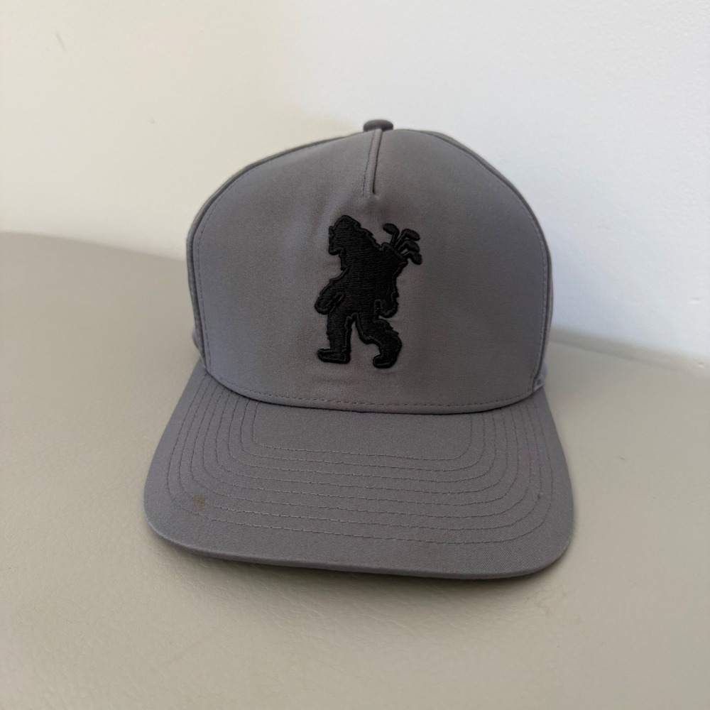 Waggle‎ Golf Bigfoot Sasquatch Snapback Hat Grey Perforated Performance Cap Mens
